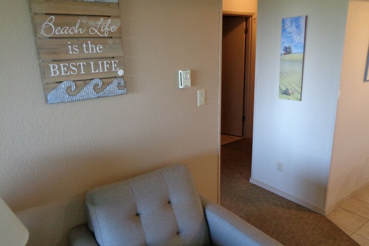 Room 18 of 42