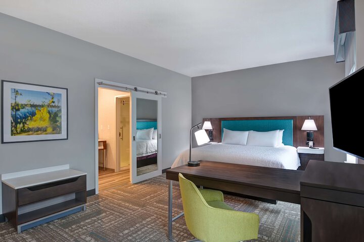 Room 21 of 49