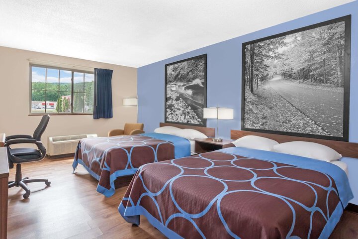 Super 8 by Wyndham Oneonta / Cooperstown