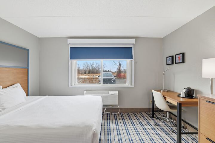 AmericInn by Wyndham White Bear Lake St. Paul