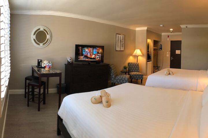 Room 43 of 83