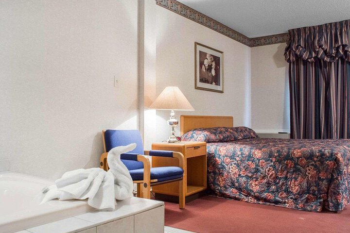 Room 18 of 19