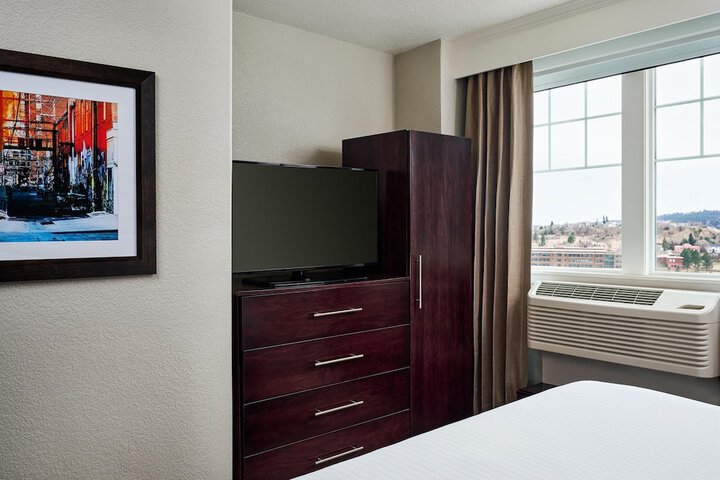 Hotel Alex Johnson Rapid City Curio Collection by Hilton