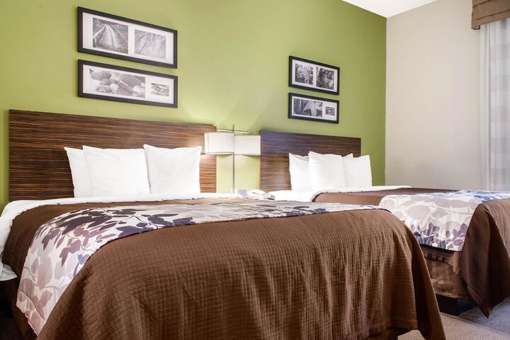 Room 6 of 36