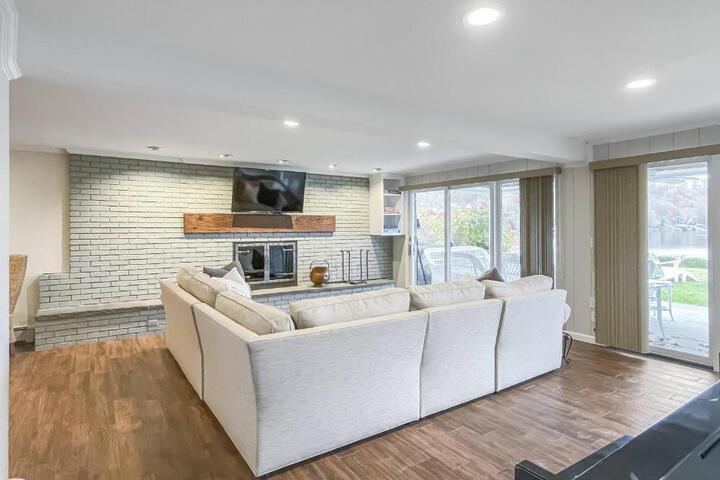 Candlewood Lake House