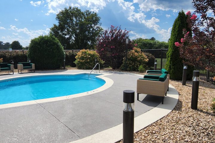 Pool 11 of 82