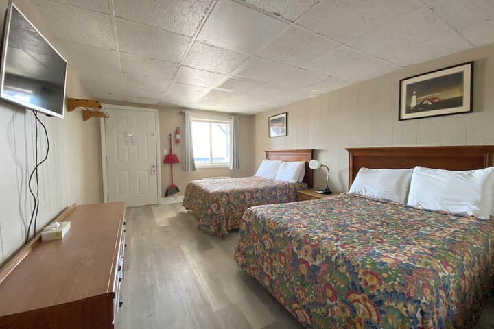 Room 37 of 48