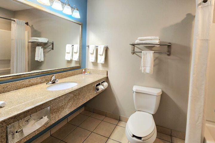Days Inn & Suites by Wyndham Thibodaux
