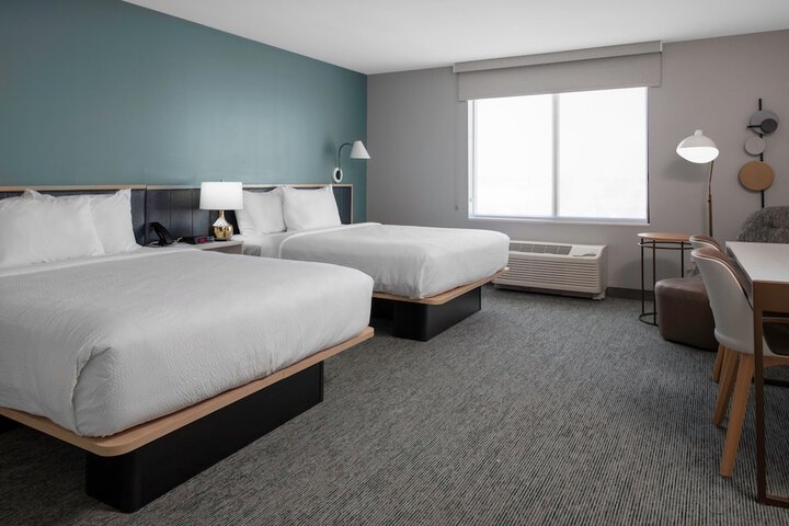Room 13 of 27