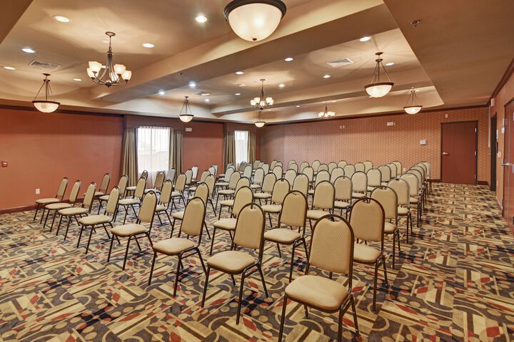 Holiday Inn Express & Suites Altus by IHG