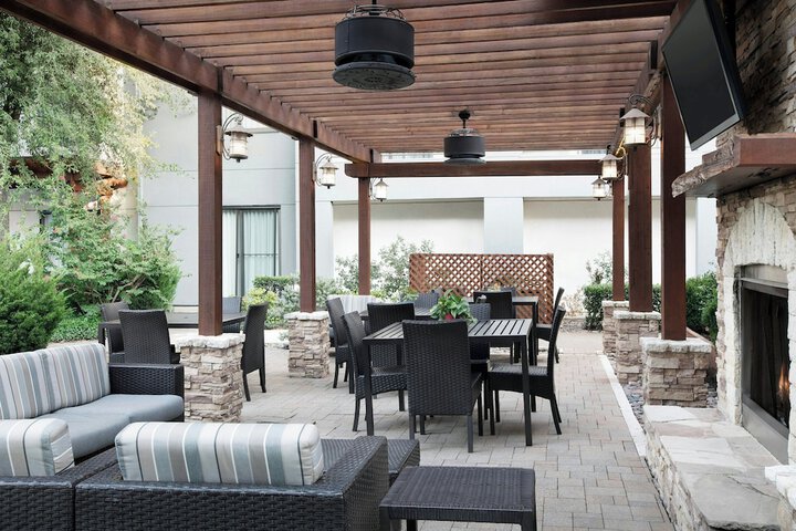 Courtyard by Marriott Dallas DFW Airport North / Irving