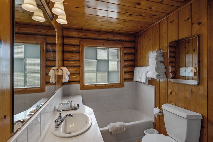 El Western Cabins & Lodges