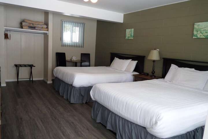 Ray Lyn Motel