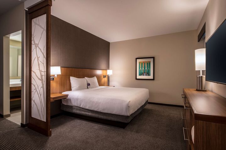 Hyatt Place Delano