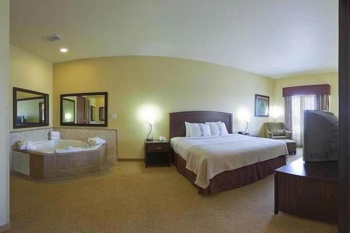 Room 10 of 26