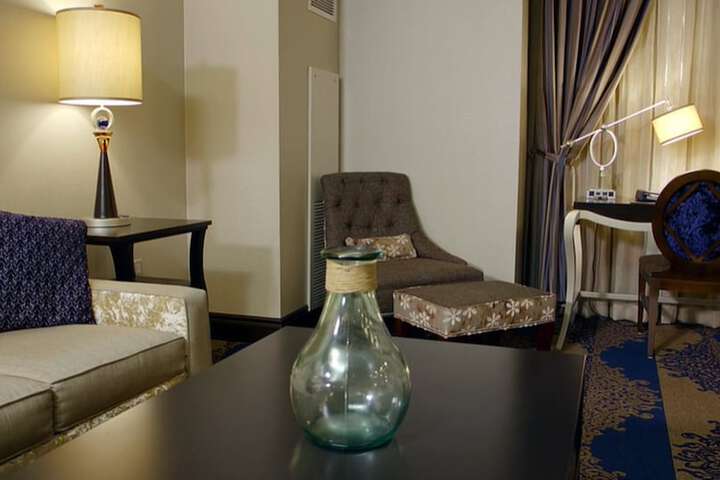 Saratoga Casino Hotel