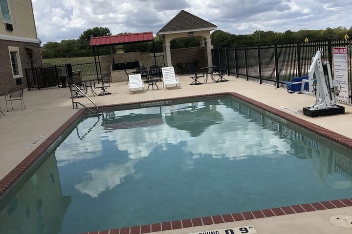 Pool 8 of 90