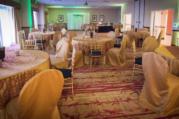 Ballroom/Hall 43 of 45