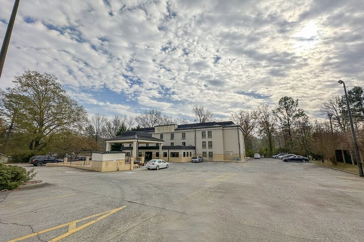 OYO Hotel Rome West GA
