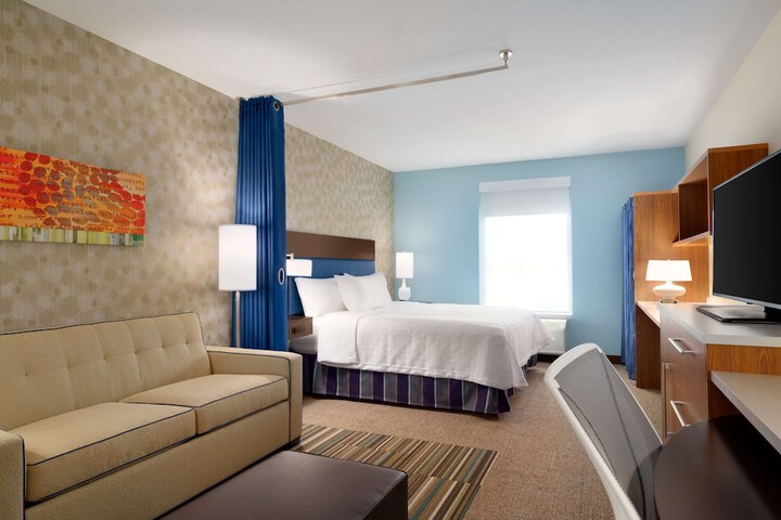 Home2 Suites by Hilton Joliet / Plainfield