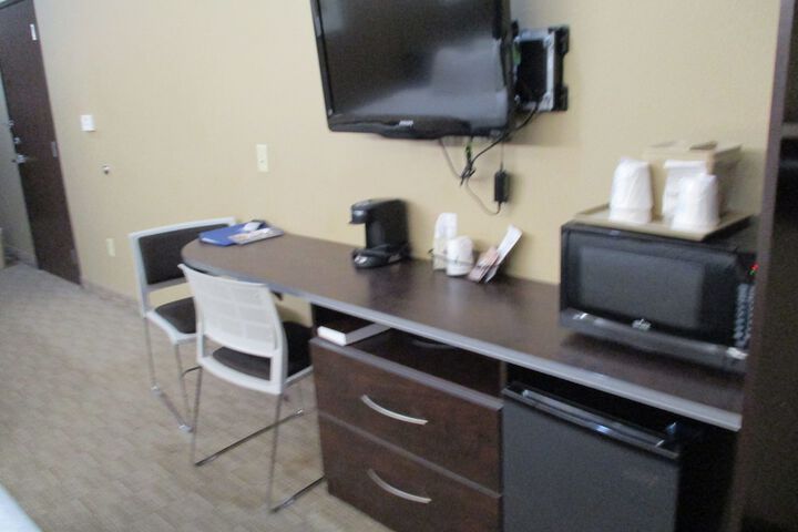 Room 8 of 25