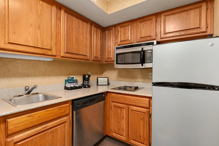 Homewood Suites by Hilton Syracuse / Liverpool
