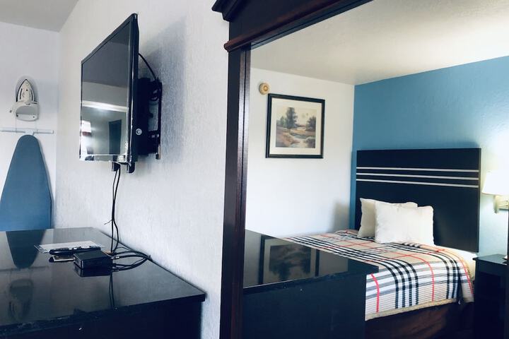 Room 12 of 21