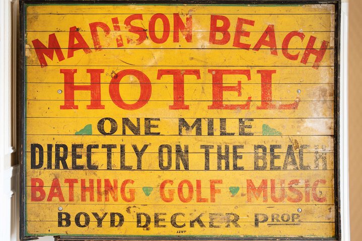 Hotel 8 of 106
