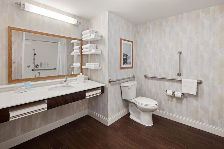 Hampton Inn Minneapolis-Roseville