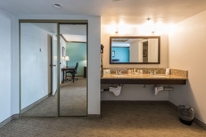 Room 34 of 54