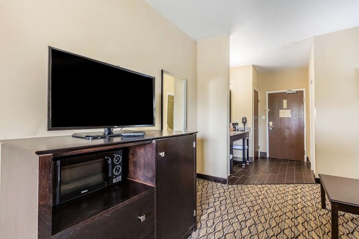 Room 29 of 65