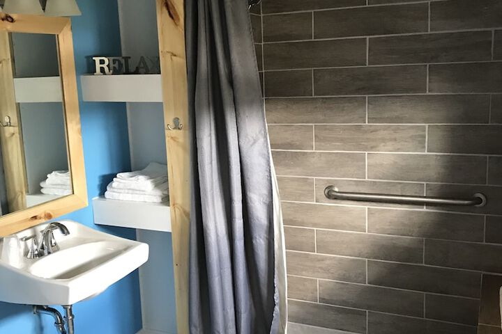 Room 40 of 105