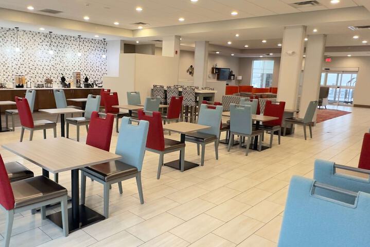 La Quinta Inn & Suites by Wyndham Jackson / Cape Girardeau