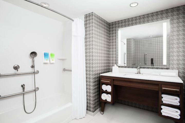 Room 20 of 35