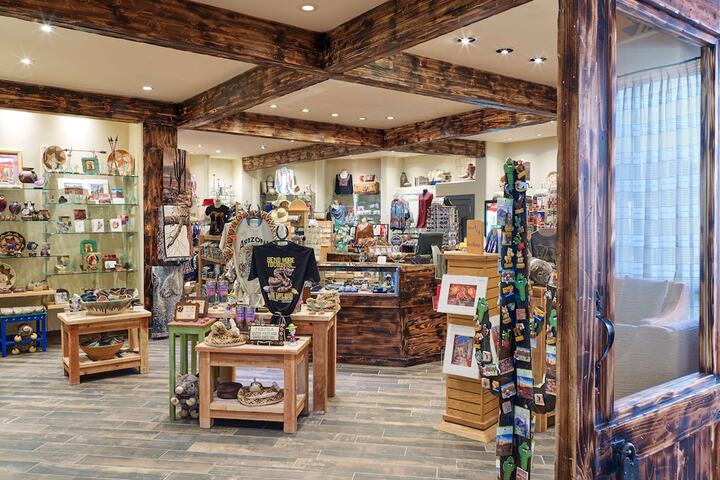 Gift Shop 109 of 129