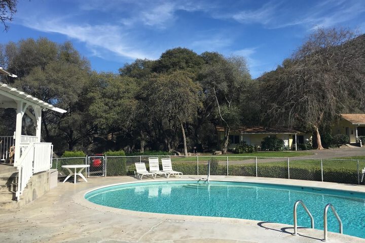 Pool 14 of 34