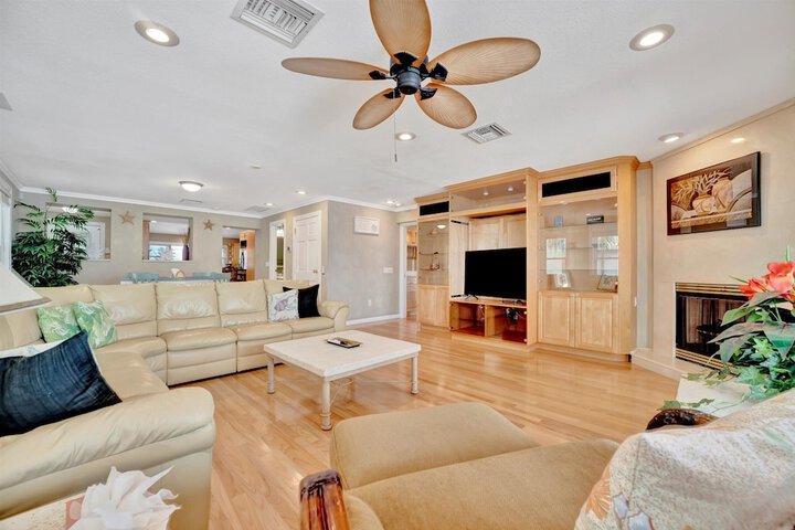 Stones Throw Beachfront Luxury Suites