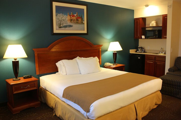 Holiday Inn Express Mackinaw City by IHG