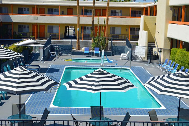 Pool 5 of 42