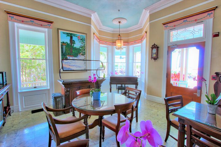 Southernmost House - Adult Exclusive