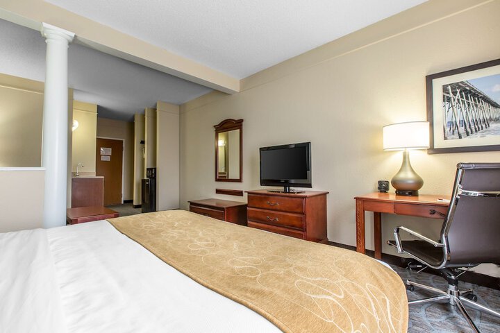 Comfort Suites Southport - Oak Island