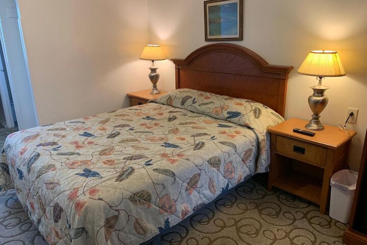 Room 18 of 32
