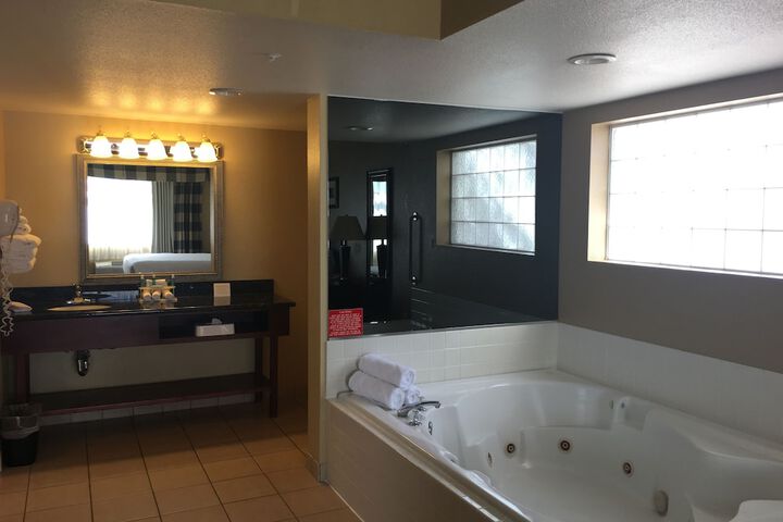 Hot Tub 37 of 37