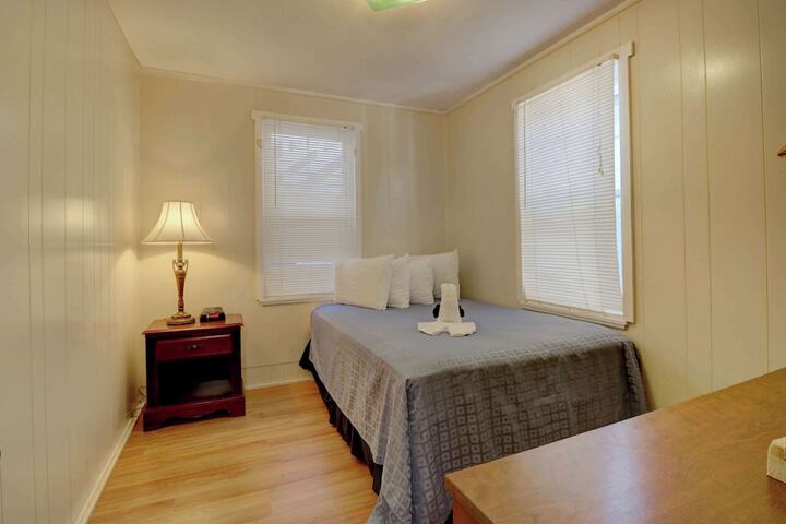 Room 190 of 317