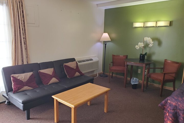 Room 9 of 43