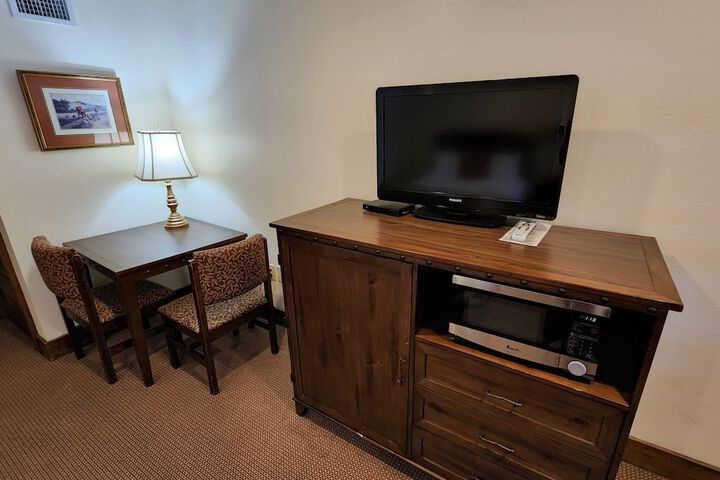 Room 10 of 21