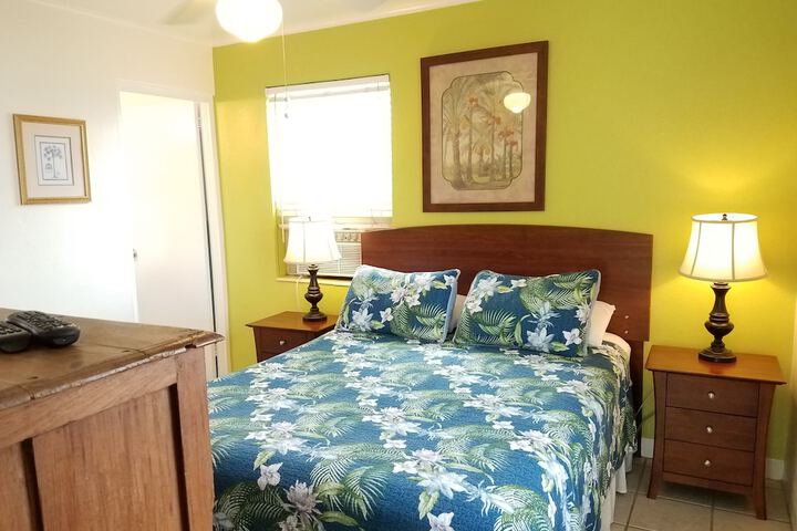 Room 183 of 218