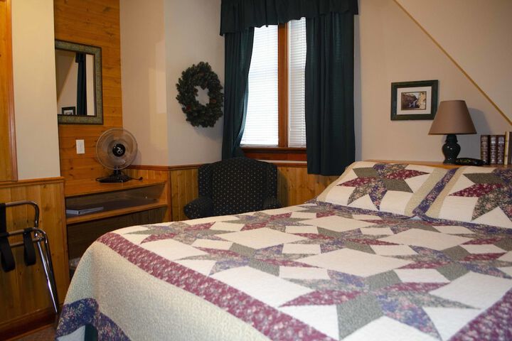 Room 30 of 93