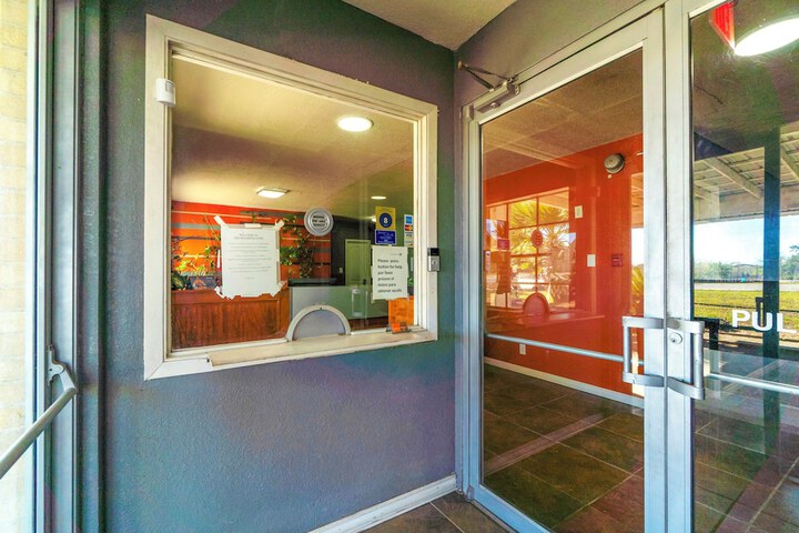 Woodfield Inn & Suites Hotel O Yoakum TX 111