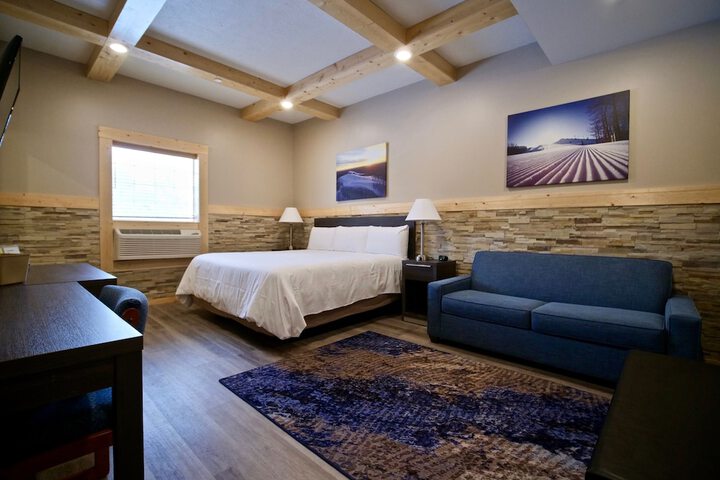 Room 18 of 36